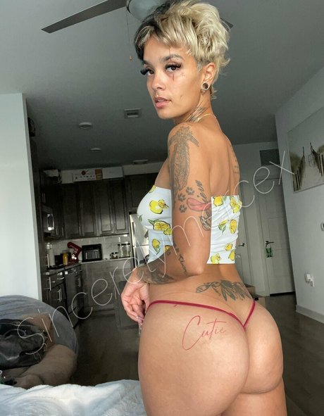 Sincerelymerce pornstar sexy pic
