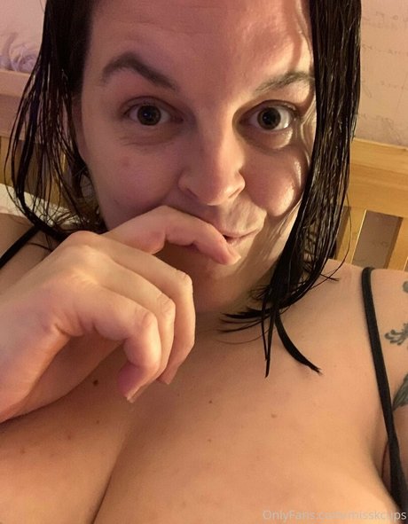 thick thighs onlyfans exclusive photo