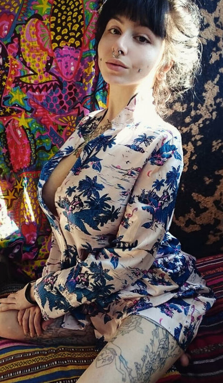 famous girls onlyfans pretty galleries