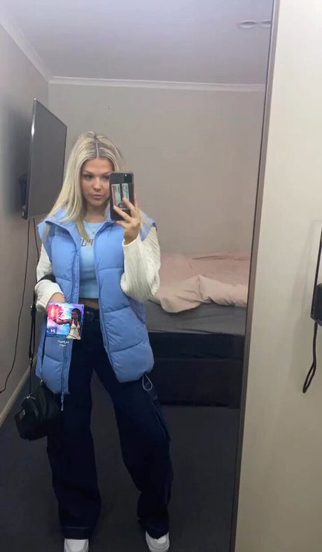 petite slut onlyfans beautiful xxx image