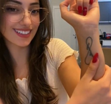 hlpamii pornstar photo