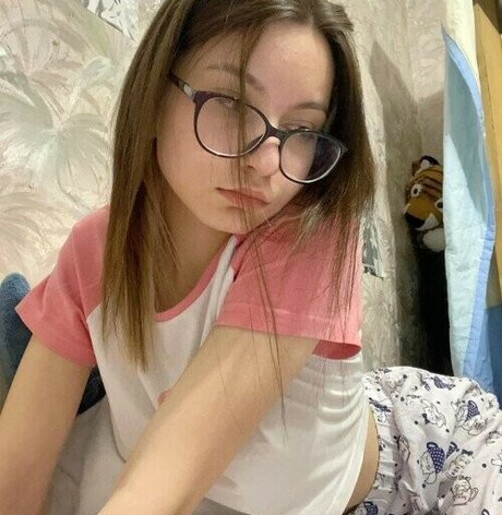 pirozhochek tvoy star nudes photo