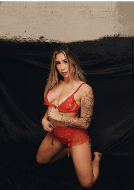 Paige Elysee pornstar hot picture
