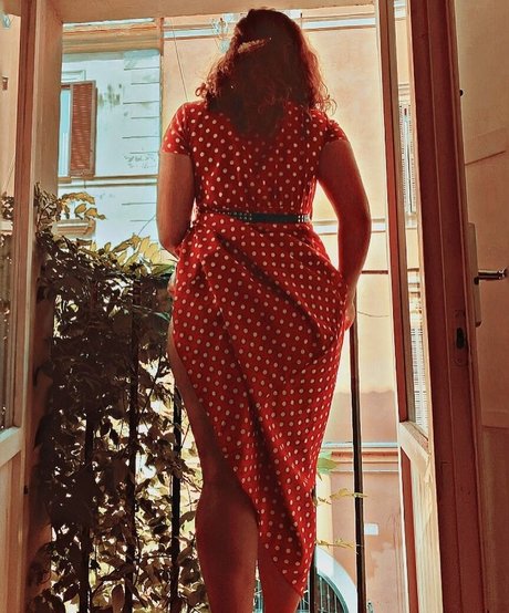 FromRomeToNaples star naked images