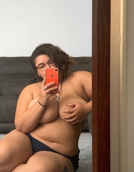 Leishla Gomez pornstar hot images