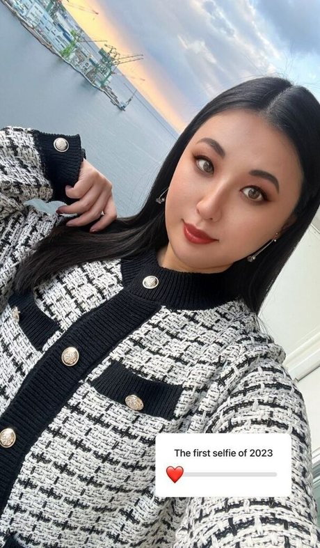 Yurino Hana pornstar beautiful pics