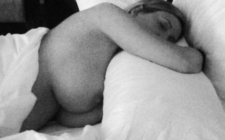 Pumpherfull nudes model pictures