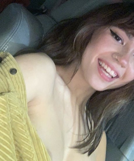 deathtonotsam model nude pic