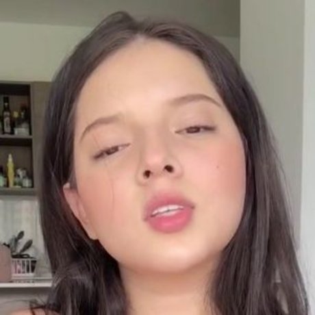 Carolina Bell hd star pictures