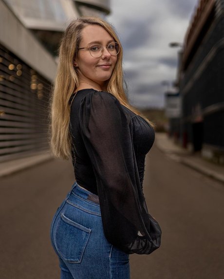 kathi tt8s model pretty gallery