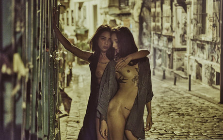 Didem Dinc pornstar nudes img