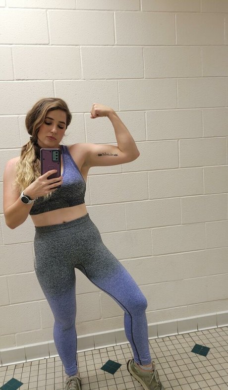 Lizzie All Day top profile image