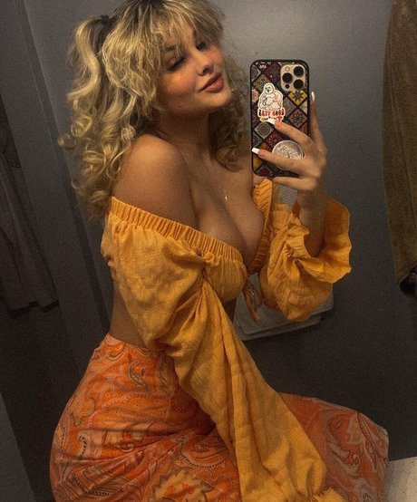 Ember Vail model erotic galleries
