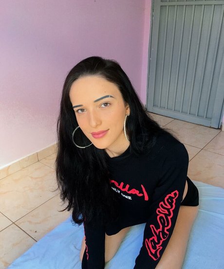 Gemeas Marina sexy star photos