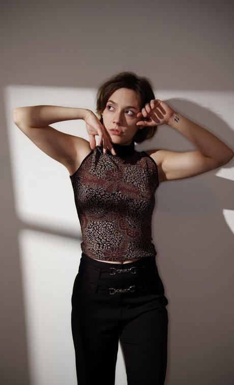 Danielle Samn star top pics