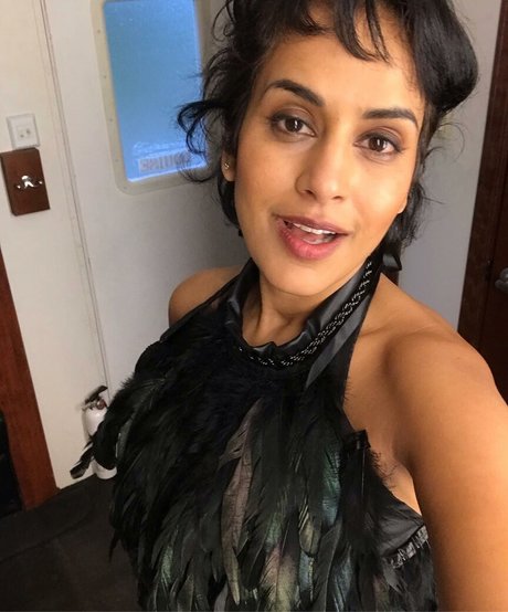 Agam Darshi adult star pic