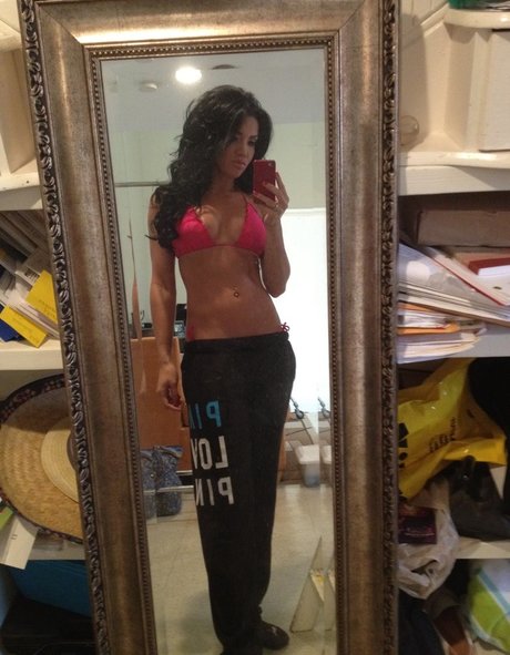 Wailana Geisen star naked galleries