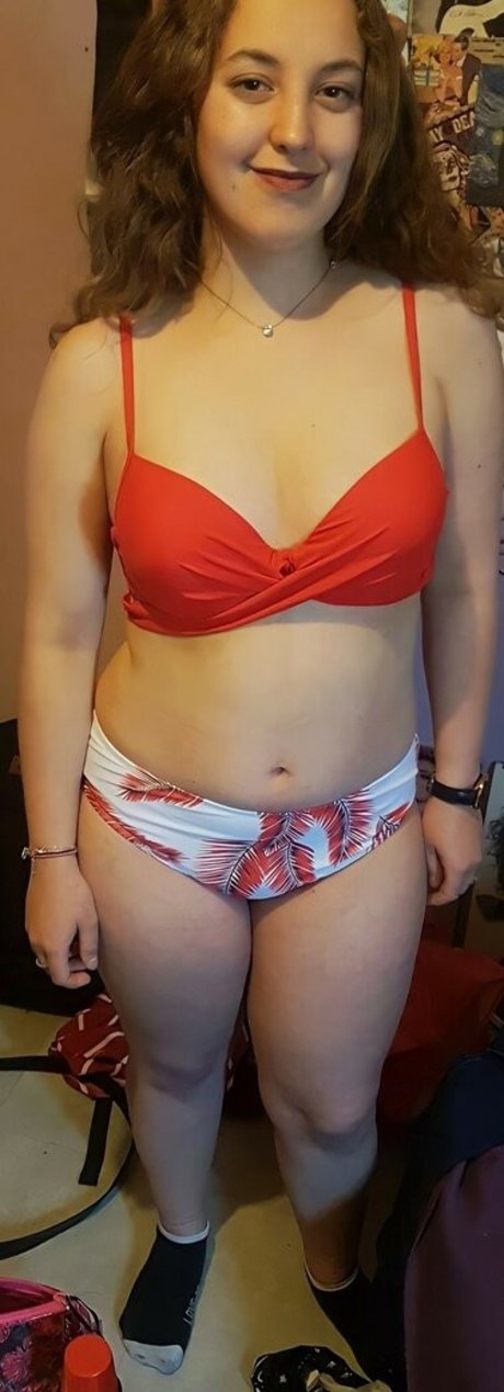 college girl onlyfans beautiful pic