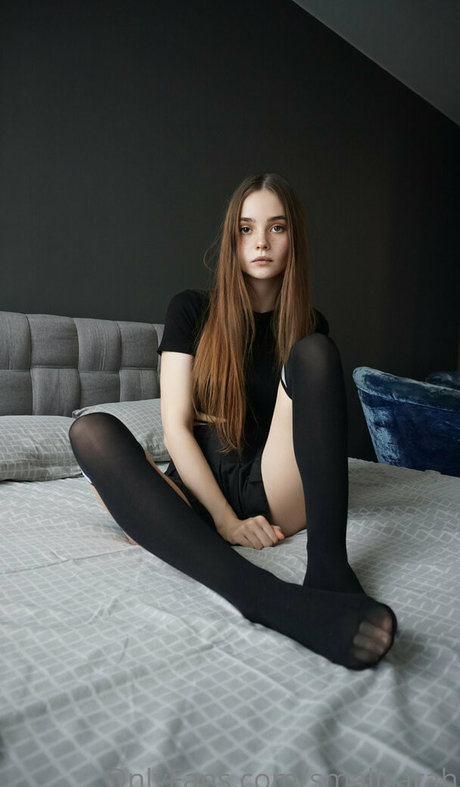 smallsarah pretty actress galleries