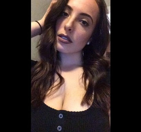 plus size onlyfans sexy image
