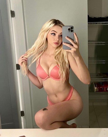 Justine Paradise pornstar hd images