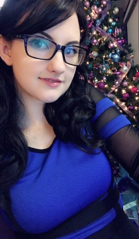 Mandylohr model pornographic photos