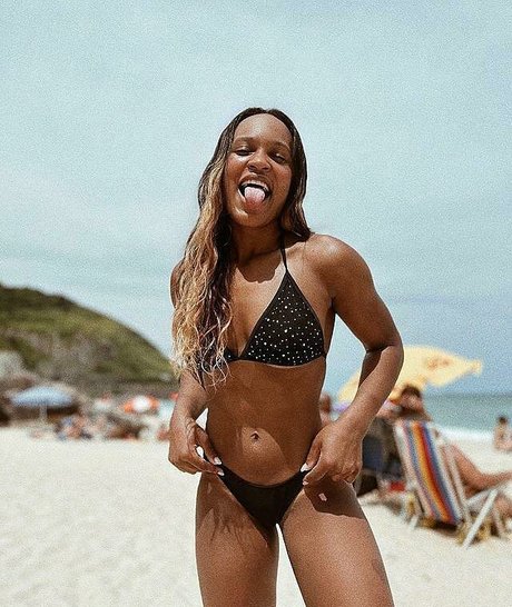 Rebeca Andrade erotic star image
