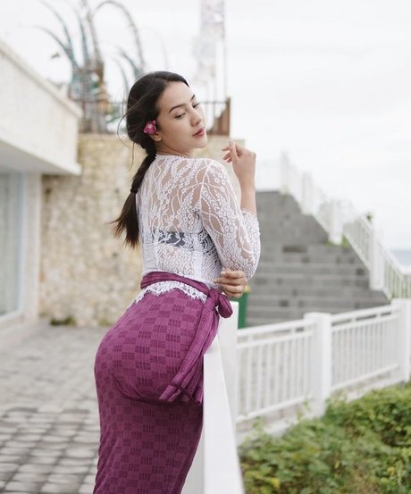 Anya Geraldine star beautiful picture