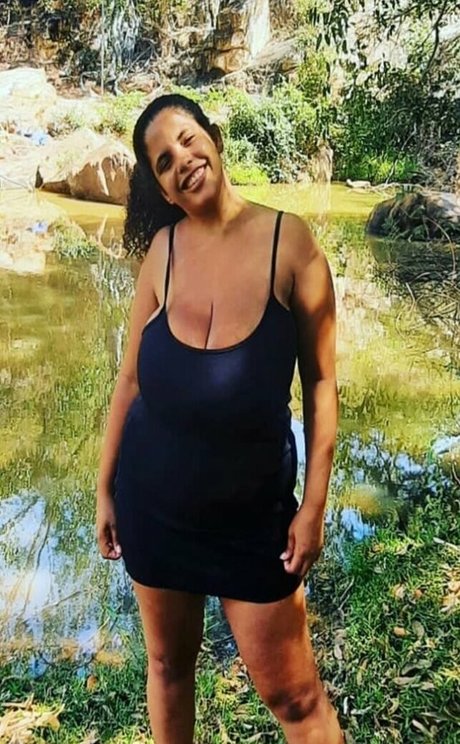 Mayla Coimbra naked actress pics