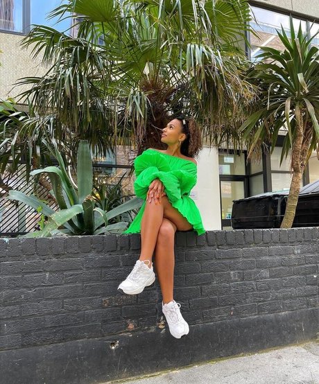 Kemi Rodgers hd star photos
