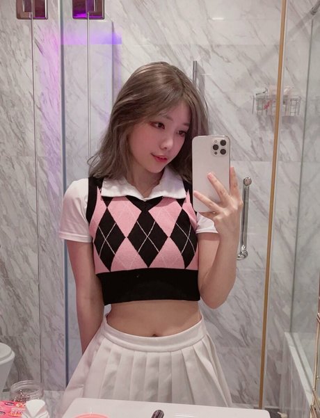 Yuyu Monster porn star gallery