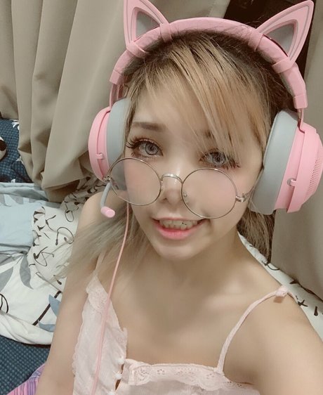 Yuyu Monster naked star photos