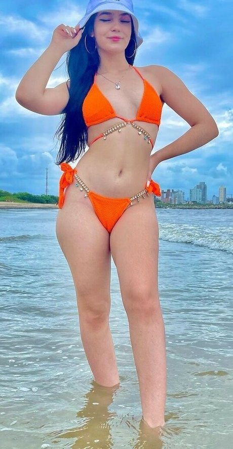 Mari Robattini star perfect picture