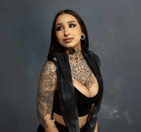 liittle brii naked model photos