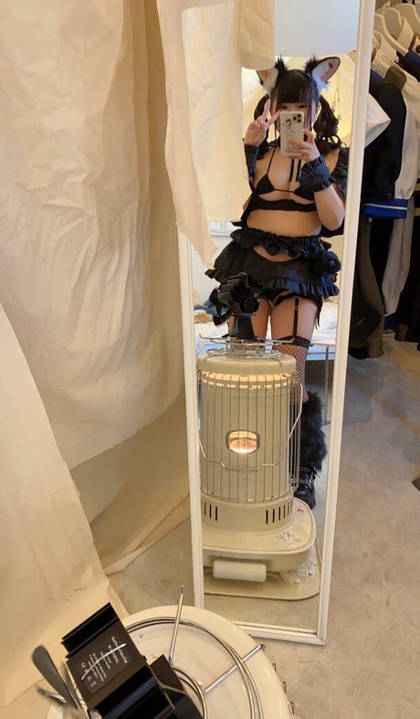 asian submissive onlyfans adult image