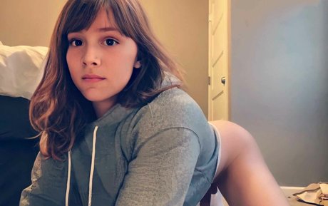 RoxieIsGold star sex img