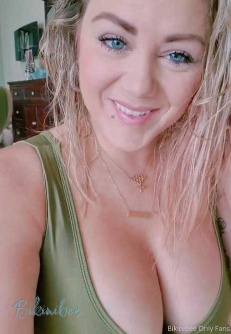 Bikinibee erotic star images