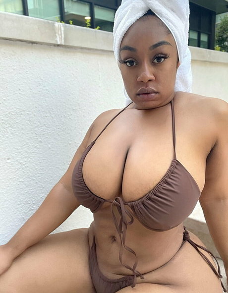 brittney tonee porn actress img