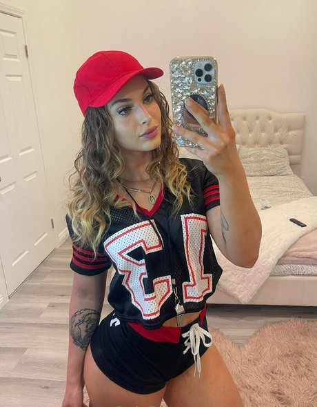 foxyashlynn pornstar adult picture