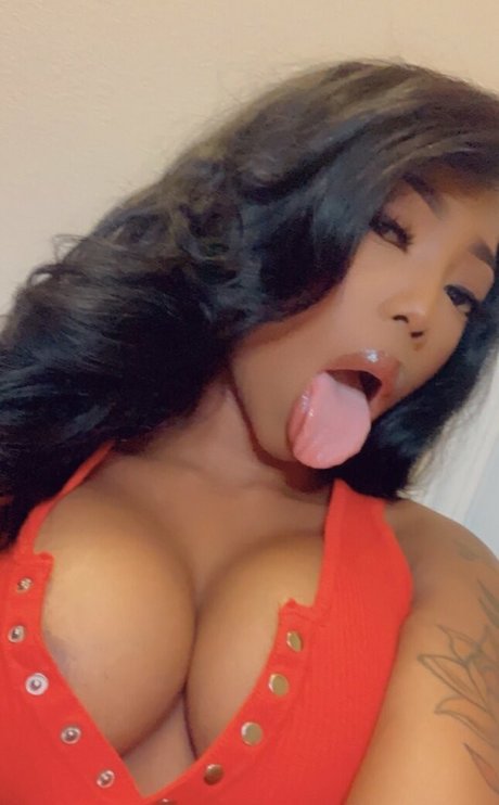 Summerntae naked actress img
