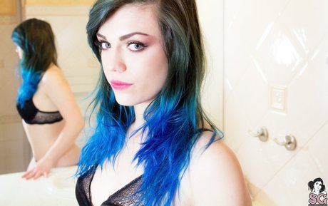 Lovia Suicide pornstar xxx archive