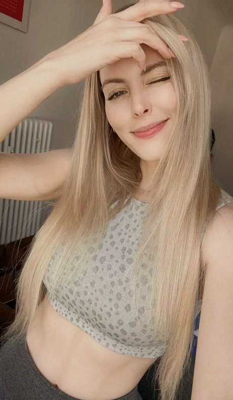 Nadyasonika pornstar beautiful photo