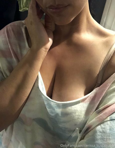 cerissa nude model pic