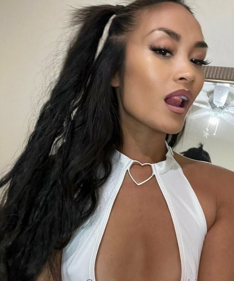 sunshinesinababy erotic pornstar images