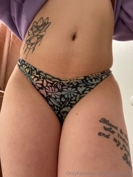haleyyy4201 star top pic