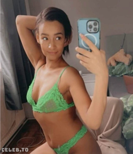 Gabby Dealmeida model nice galleries