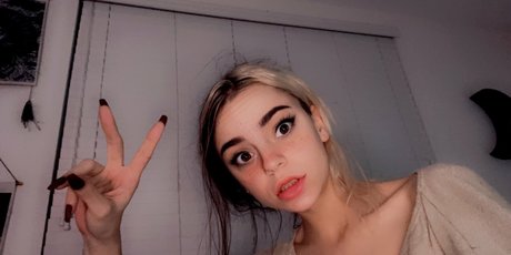SkiddyKitty perfect star gallery