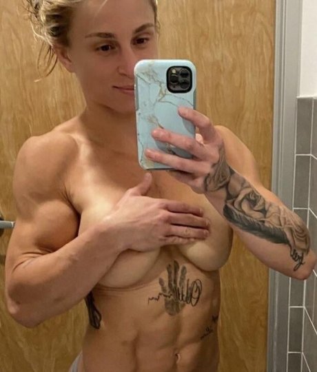 Hannah Goldy star sexy pictures