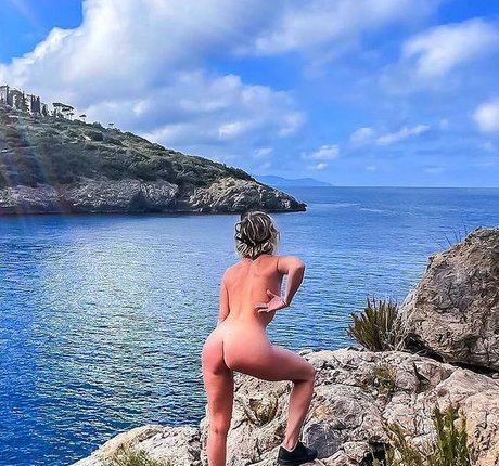 TheSportyNaked nude star galleries