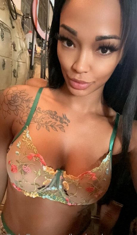 lesbian onlyfans xxx images